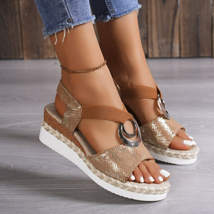 Damen Wedge-Sandalen mit modernen Riemendesign und elegantem Zierelement Drune