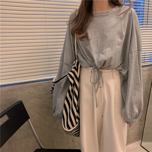 Damen Cropped Sweatshirt mit innovativem Kordelzug und oversized Ärmeln Drune