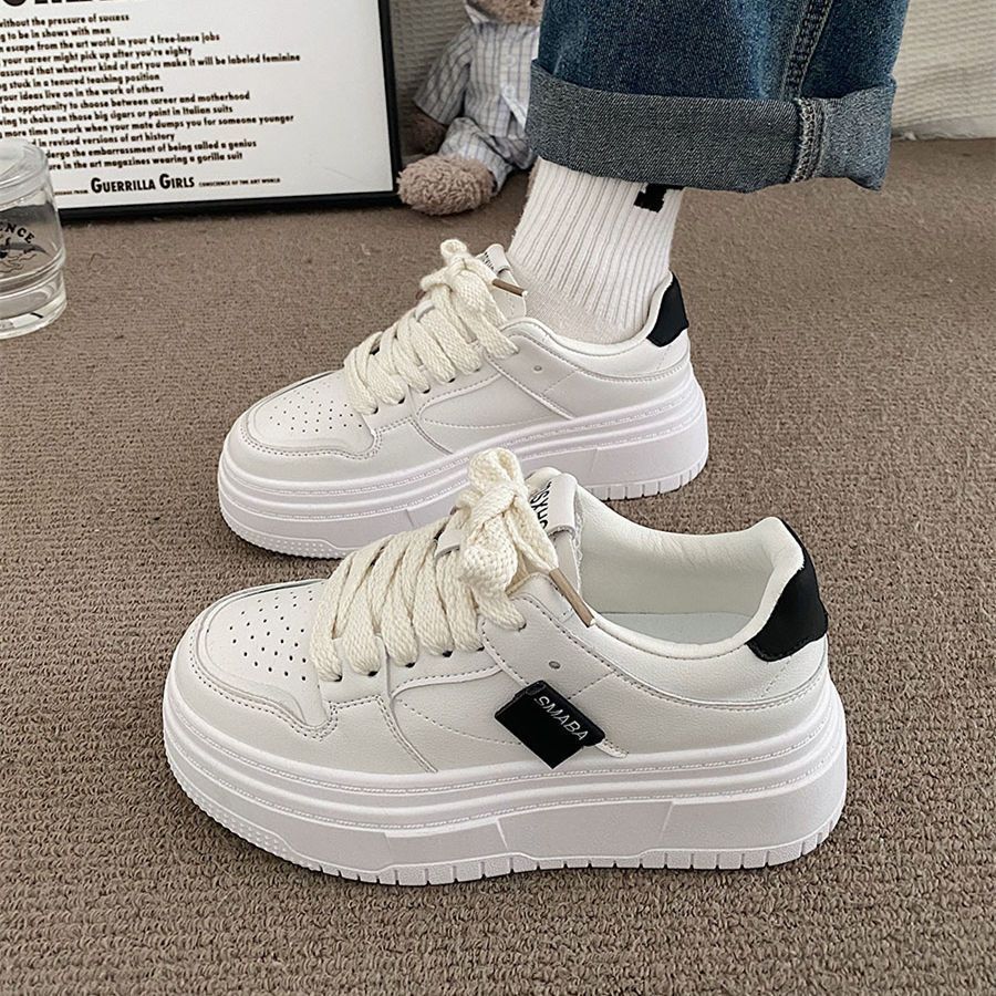 Damen Plattform Sneakers mit sportlichem Design und verstärkter Sohle Drune