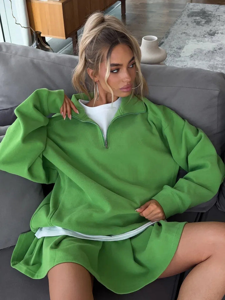 Damen Oversized Sweatkleid mit halbem Reißverschluss und Stehkragen Drune