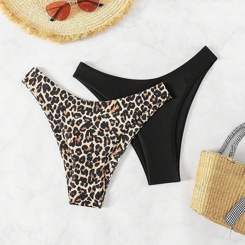 Damen Bikini-Hipster mit raffiniertem Leo-Muster und klassischem Schwarz Drune