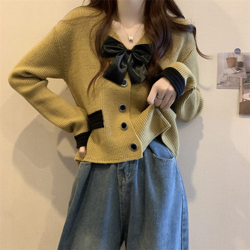 Damen Modische Strickjacke mit raffiniertem Satinband und Knopfdetails Drune