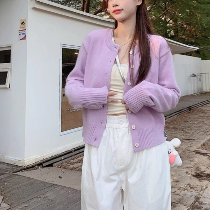 Damen elegante kurzärmelige Strickjacke mit Knopfdetails und feiner Webart Drune