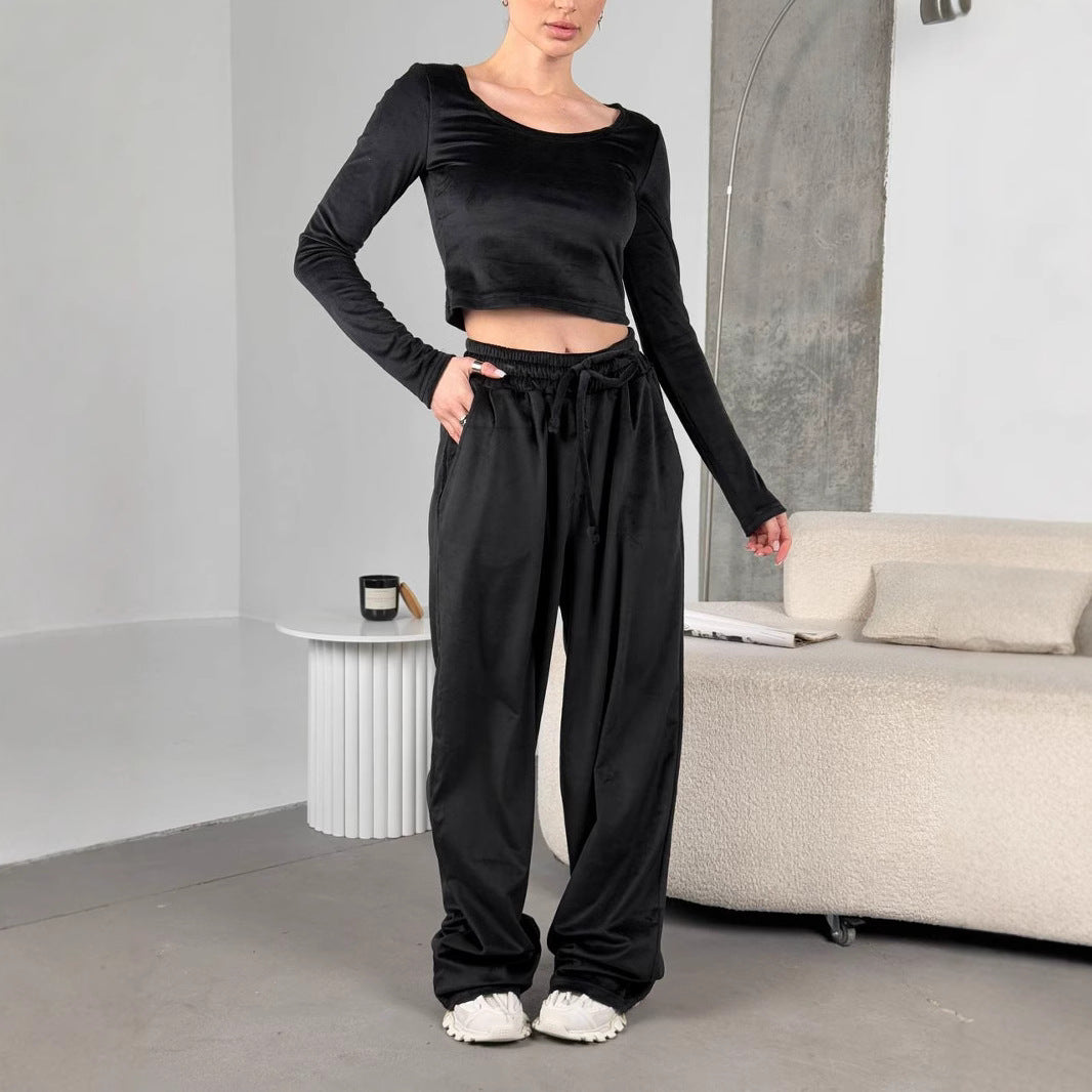 Damen sportliches Set mit cropped Oberteil und weiten Hosen Drune