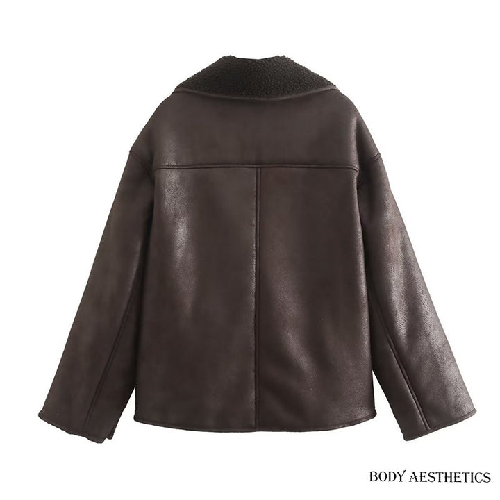 Damen Kurzjacke im Lammfell‑Look mit Teddyfutter und Knopfleiste Drune
