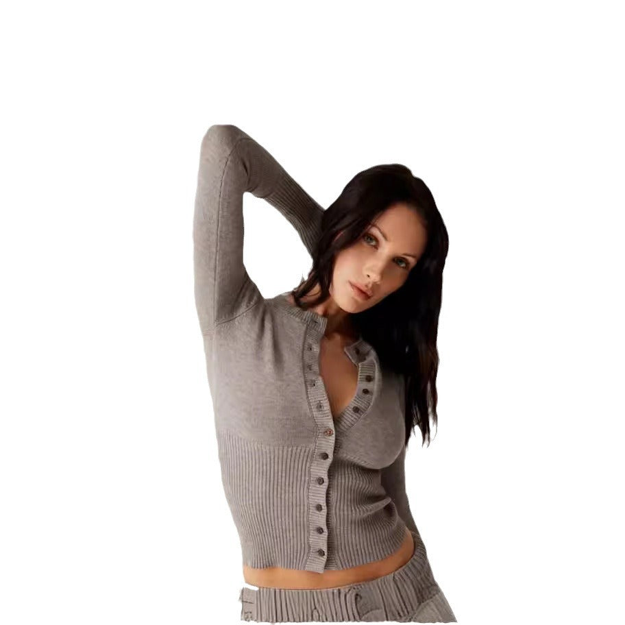 Damen Strick Set mit Knopfdetails und kurzem Schnitt Drune