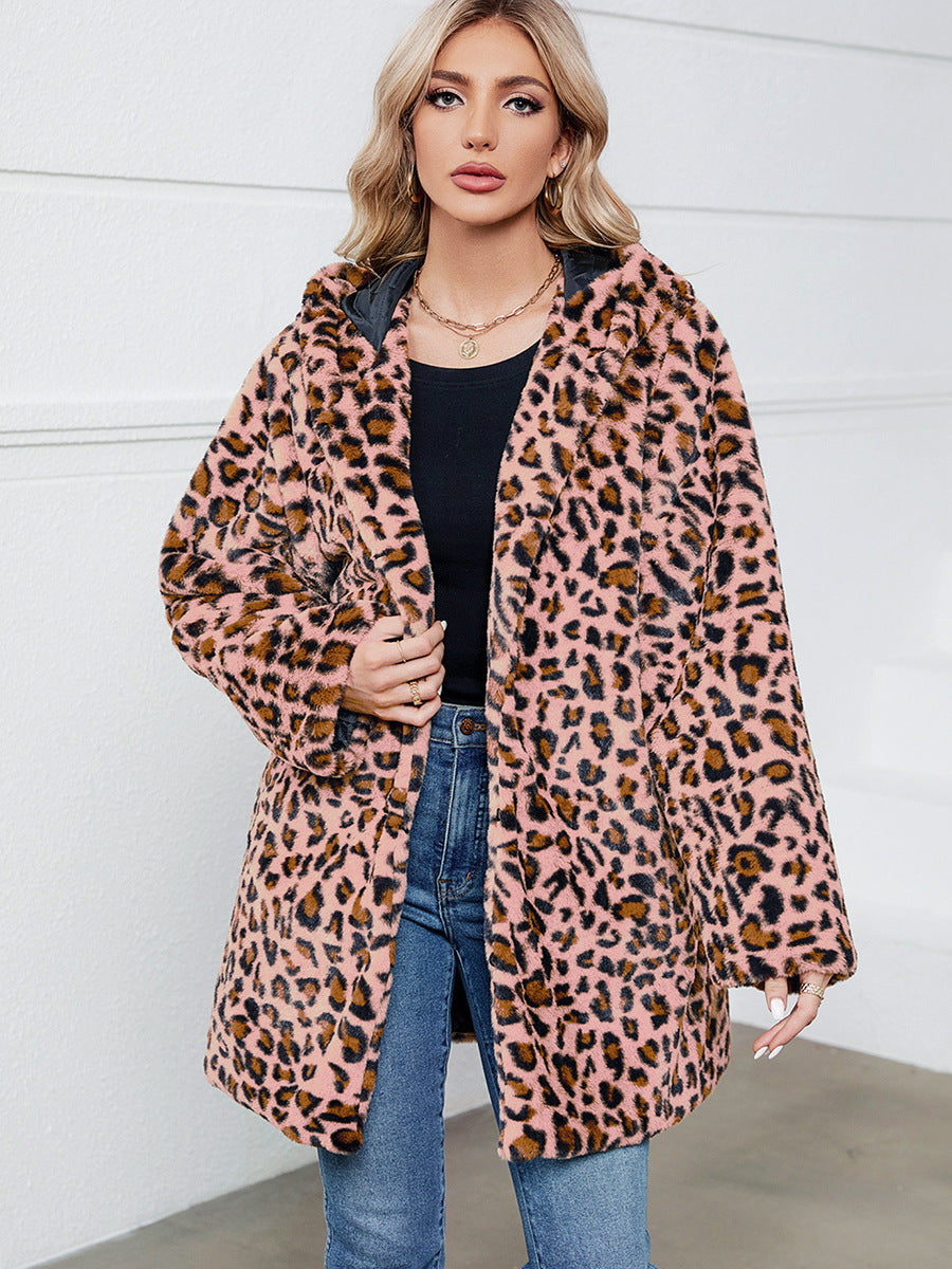 Damen futuristische Leopardenfelljacke Drune
