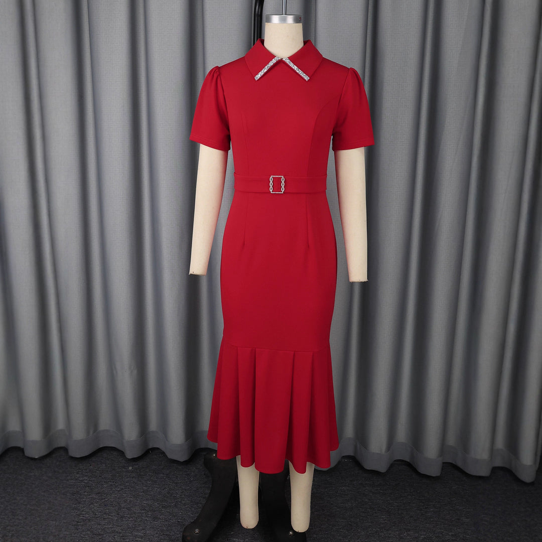 Damen Elegantes Kleid mit schwingendem Saum und glamourösen Akzenten Drune