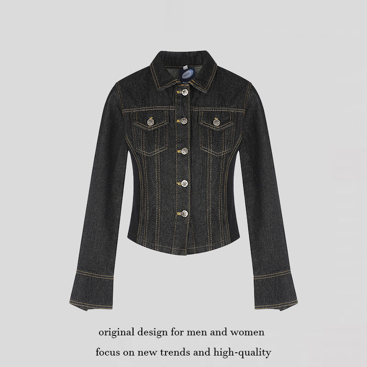 Damen taillierte Cropped-Jeansjacke mit Formnähten, Brustpatten und Schmuckknöpfen Drune