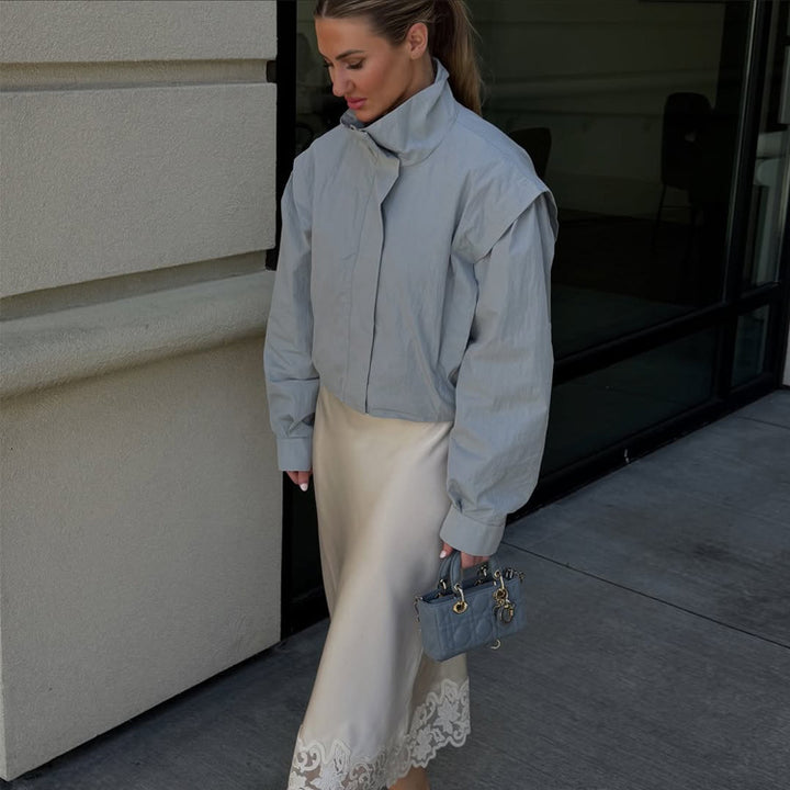 Damen Cropped Übergangsjacke mit Stehkragen und betonter Schulterpartie Drune