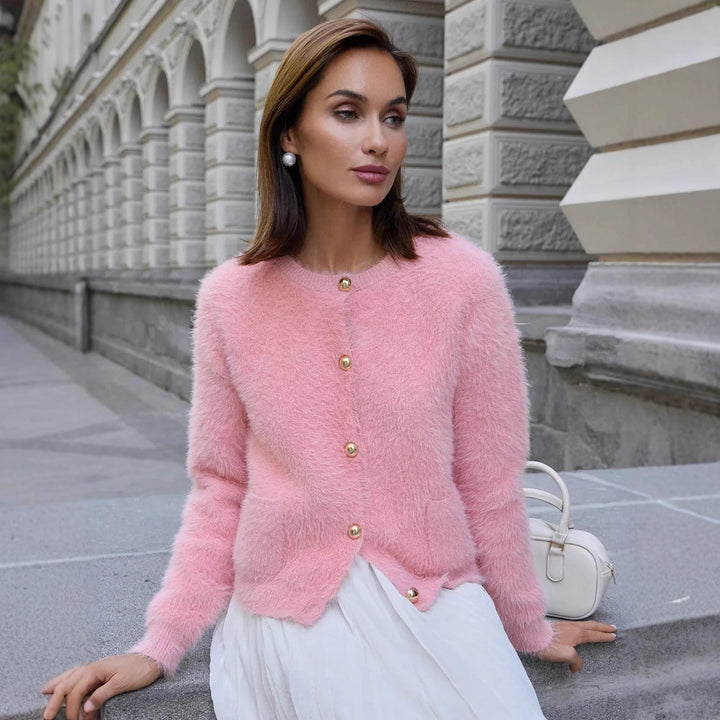 Damen Flauschige Strickjacke mit goldenen Knöpfen Drune