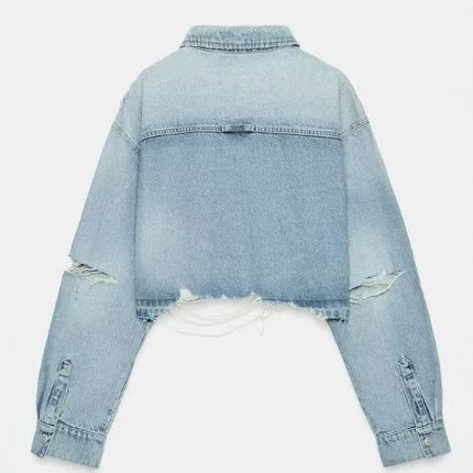 Damen Cropped Jeansjacke im Boxy‑Cut mit fransigem Saum und aufgesetzter Brusttasche Drune