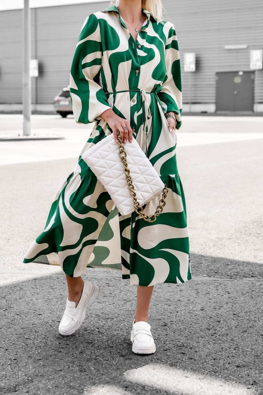 Damen Maxikleid mit modernem Muster und praktischem Taillengürtel Drune