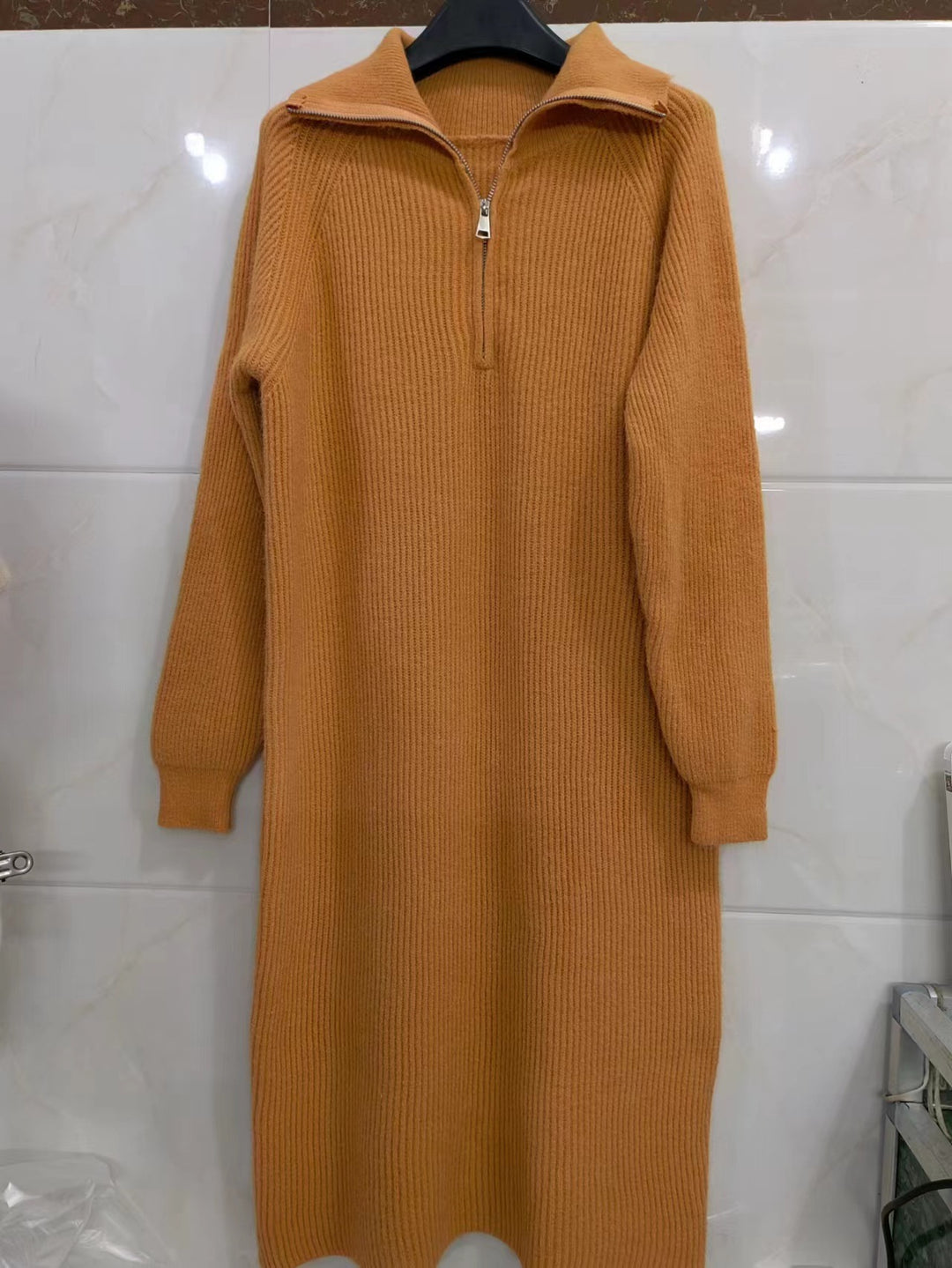 Damen Strickkleid mit hohem Kragen und Reißverschluss Drune
