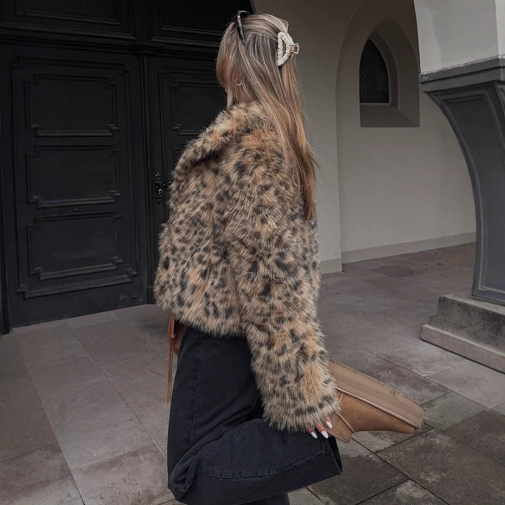 Damen Kurze Kunstpelzjacke im Leo-Muster mit kastiger Silhouette und weitem Kragen Drune