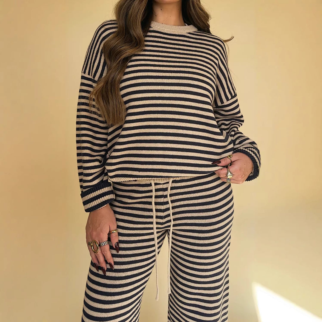 Damen gestricktes Freizeit-Set mit modischem Streifenmuster und weitem Schnitt