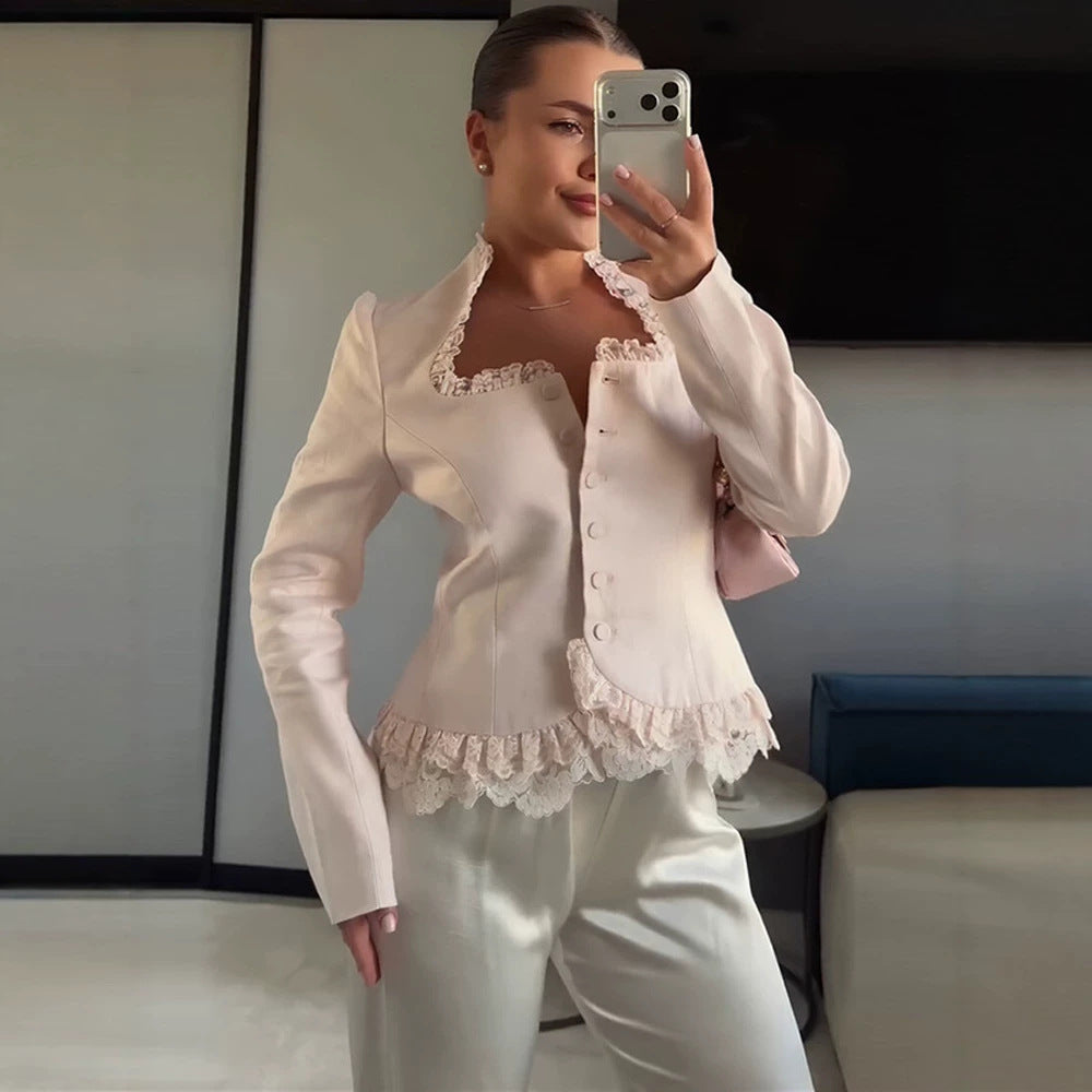 Damen Taillierter Blazer mit Spitzenbesatz, Knopfreihe und Schößchen Drune