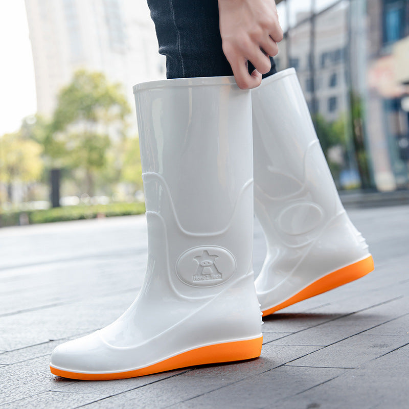 Damen Glänzende mittelhohe Regenstiefel aus PVC mit leichtem Keilabsatz Drune
