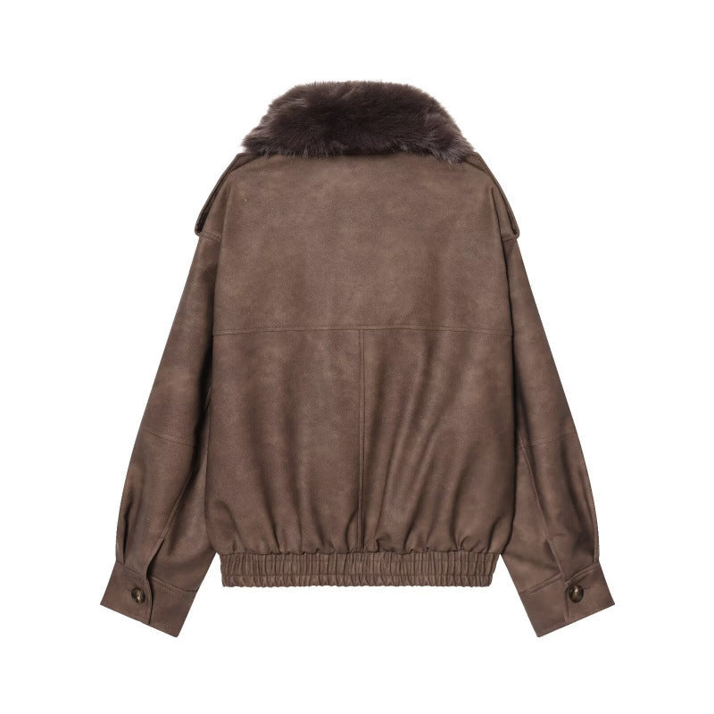 Damen Kurze Bomberjacke im Veloursleder‑Look mit voluminösem Fellkragen, Pattentaschen und elastischem Saum Drune