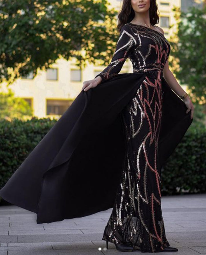 Damen Maxikleid mit glitzerndem Muster und elegantem Cape Drune