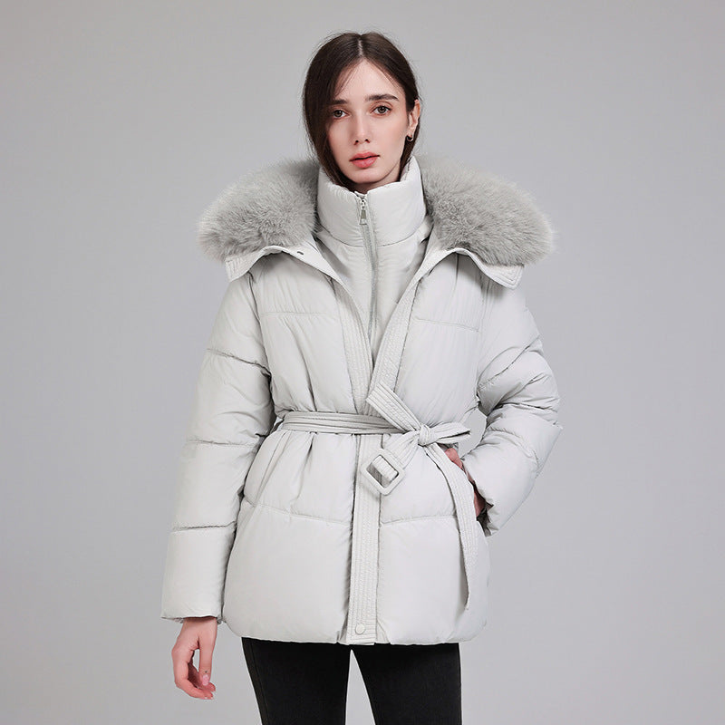 Damen nan luxuriöse kurze Pufferjacke mit integriertem Windschutzkragen und Taillengürtel Drune
