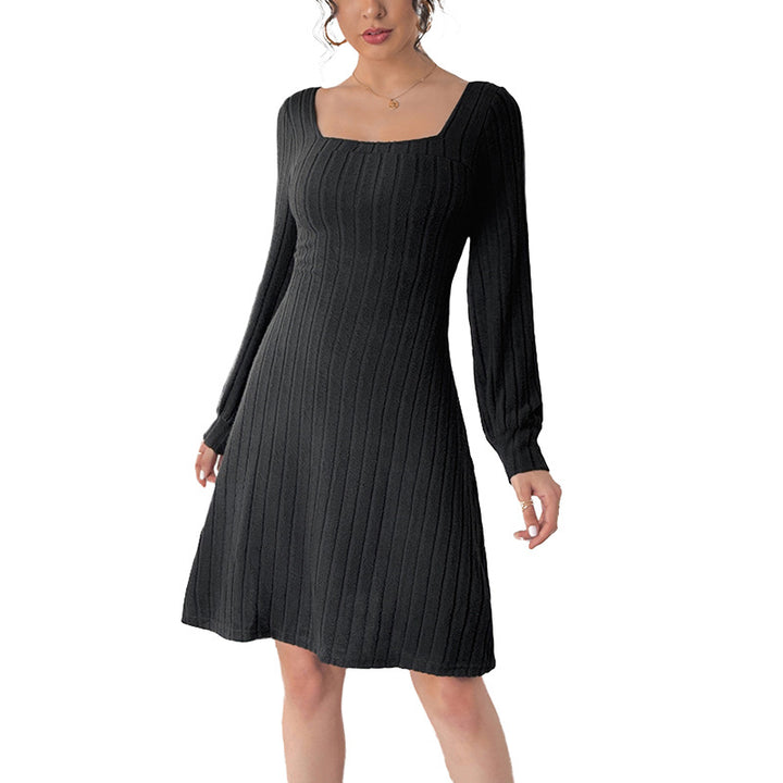 Damen Midikleid aus Feinstrick mit geripptem Strukturmuster, taillierter Silhouette und quadratischem Ausschnitt Drune