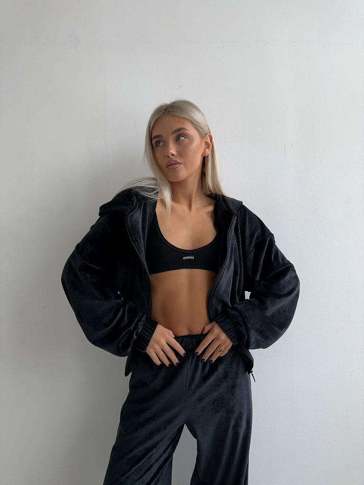 Damen cropped Samt-Zipjacke mit Kapuze und elastischer High-Waist Loungehose Drune