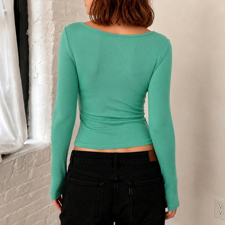 Damen Tailliertes Cropped-Longsleeve mit V‑Ausschnitt, feinem Rippstrick und Spitzen-Unterbrust Drune