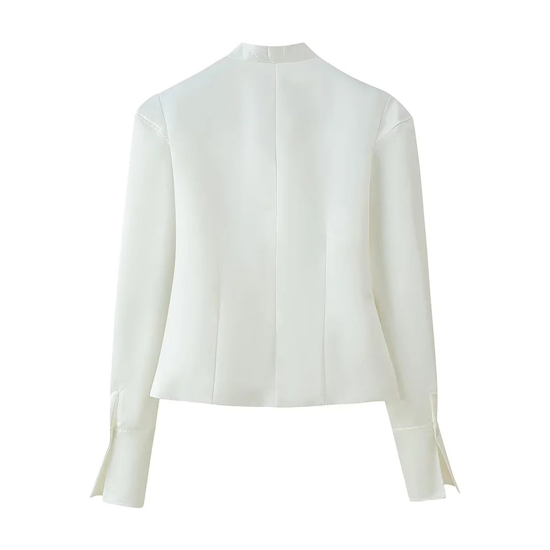 Damen nan taillierte Bluse mit verdeckter Knopfleiste, Wiener Nähten und elegantem V‑Ausschnitt Drune