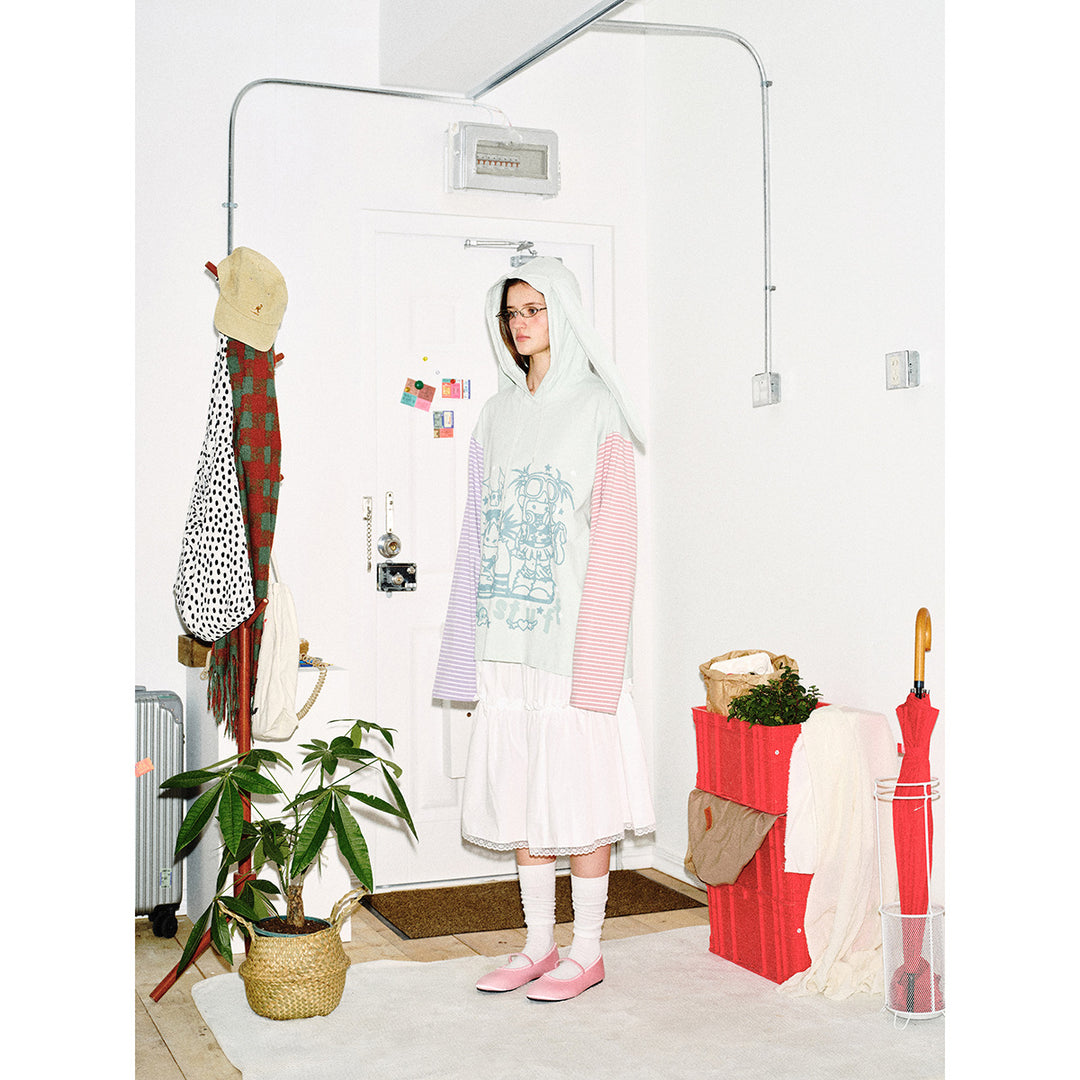 Damen Hoodie mit Kapuze und Hasenohren, gestreiften Ärmeln und Manga‑Print Drune