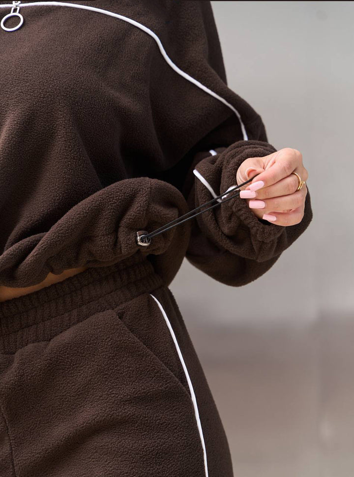 Damen Fleece-Sportanzug mit hohem Kragen und praktischen Reißverschlussdetails Drune