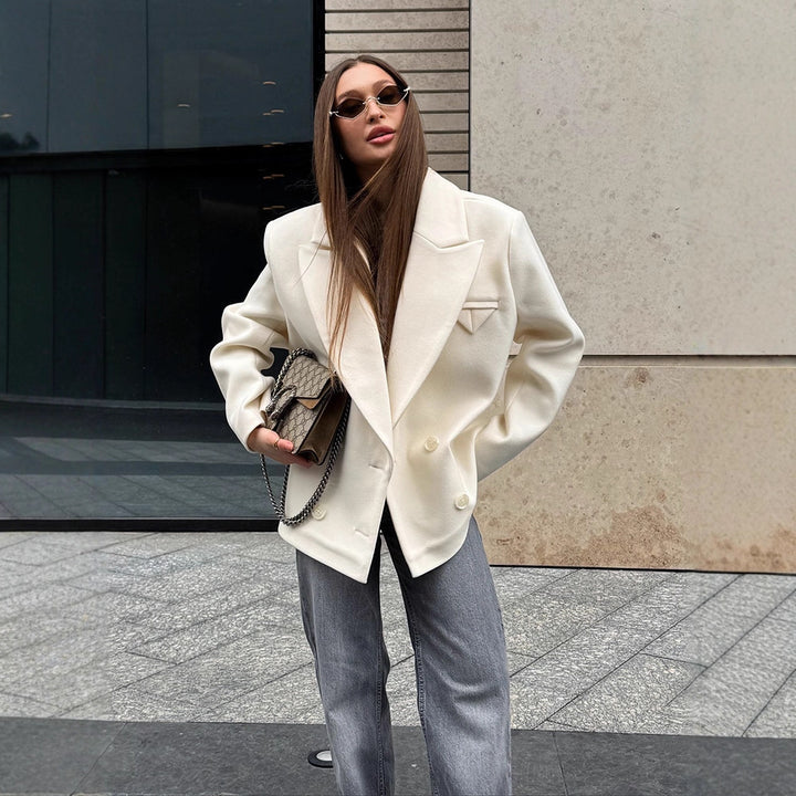 Damen Oversize Doppelreihiger Kurzblazer im Cocoon-Schnitt aus Wollmix Drune