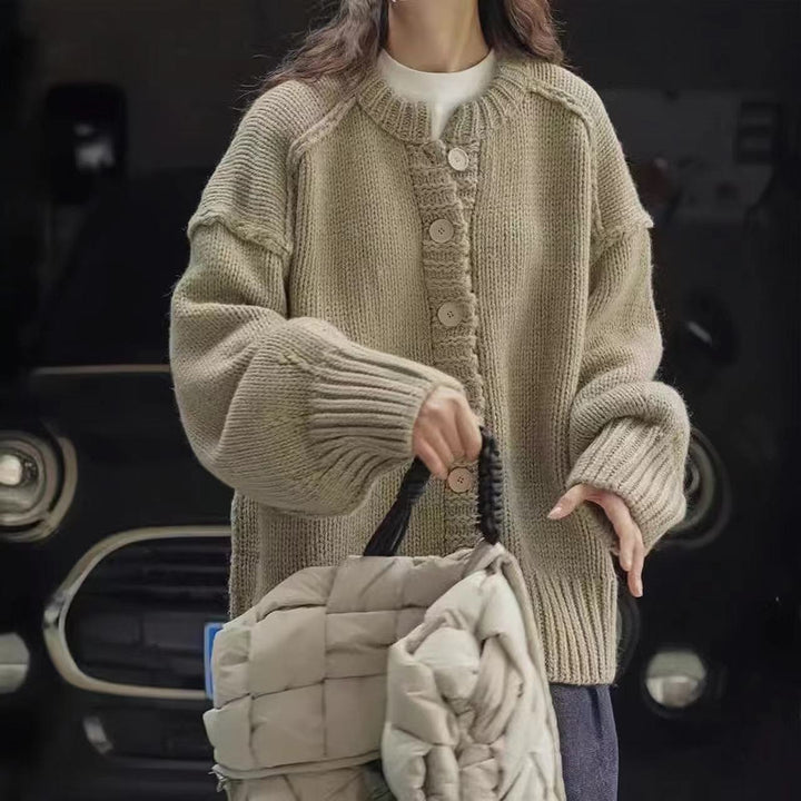 Damen oversized Strickjacke mit speziellen Knopfdetails und weiten Ärmeln Drune