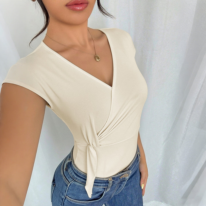 Damen Wickel-Body mit kurzem Arm, tailliertem Band und V-Ausschnitt Drune