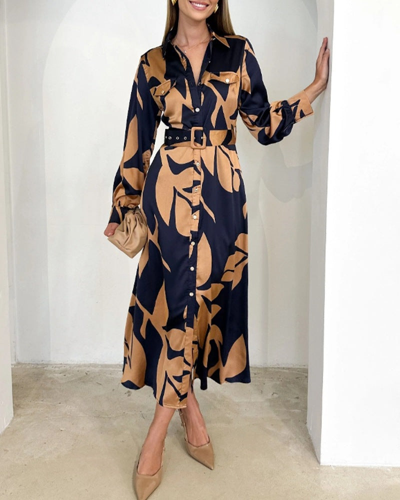 Damen nan elegantes Satin-Hemdkleid mit Taillengürtel, Brusttaschen und abstraktem Blattprint Drune
