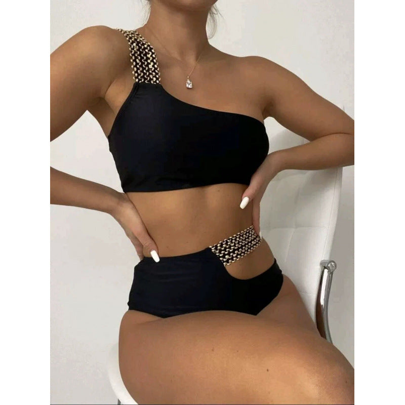 Damen Cut-Out Bikini mit asymmetrischem Schnitt und modischem Kettendetail Drune