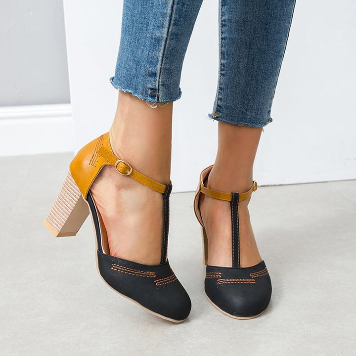 Damen T‑Strap Pumps mit mittelhohem Blockabsatz und dekorativer Ziernaht Drune