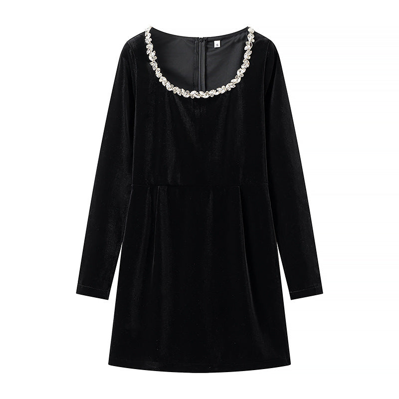 Damen Velourskleid mit eleganter Schmuckkragenverzierung Drune