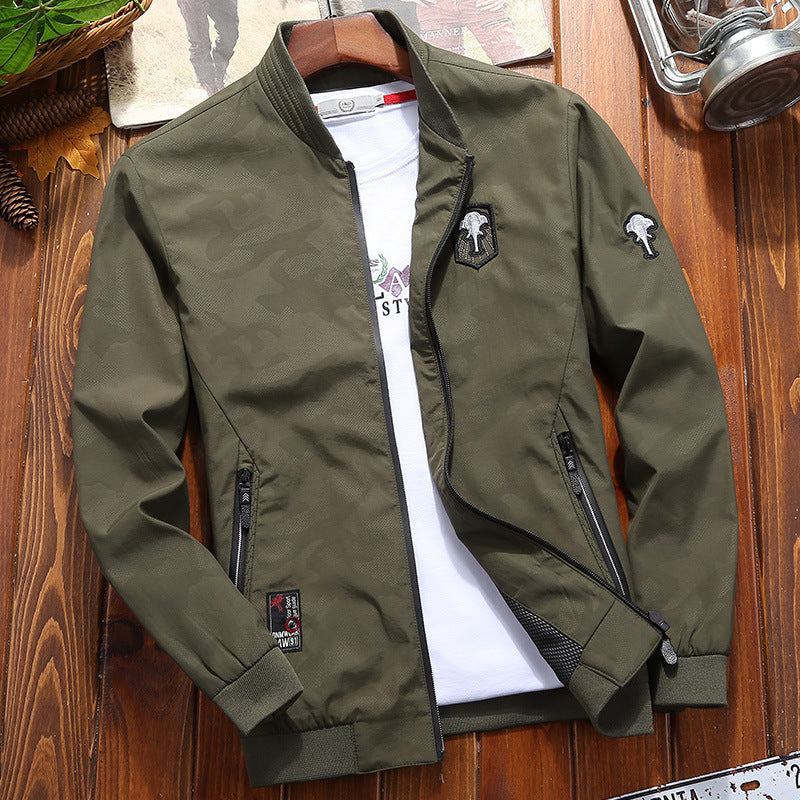 Herren Leichte wasserabweisende Bomberjacke mit Meshfutter und Patch‑Applikationen Drune