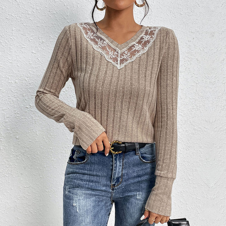 Damen Taillierter Rippstrick‑Pullover mit transparentem Spitzeneinsatz am V‑Ausschnitt Drune