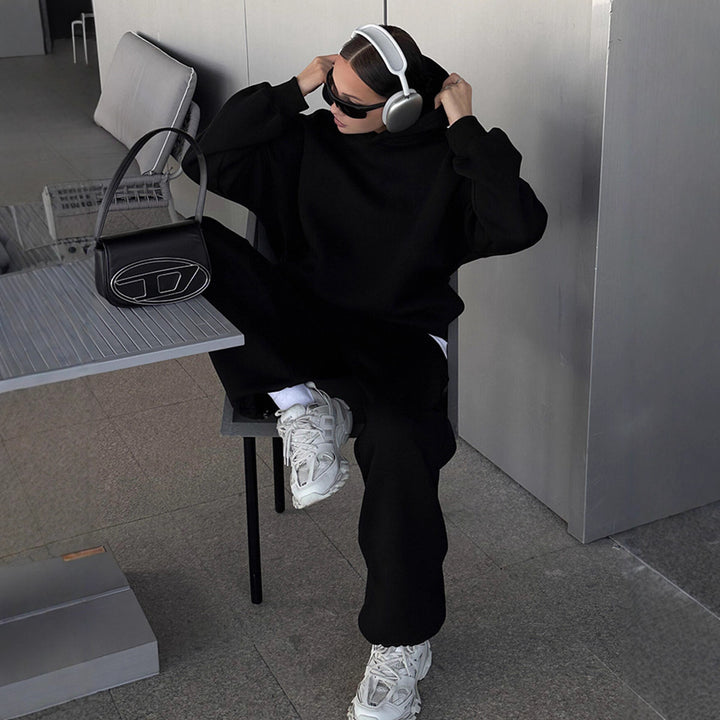 Damen urbanes Oversize-Lounge-Set mit Kapuzenpullover, locker geschnittener High-Waist-Jogginghose und passender Mütze Drune