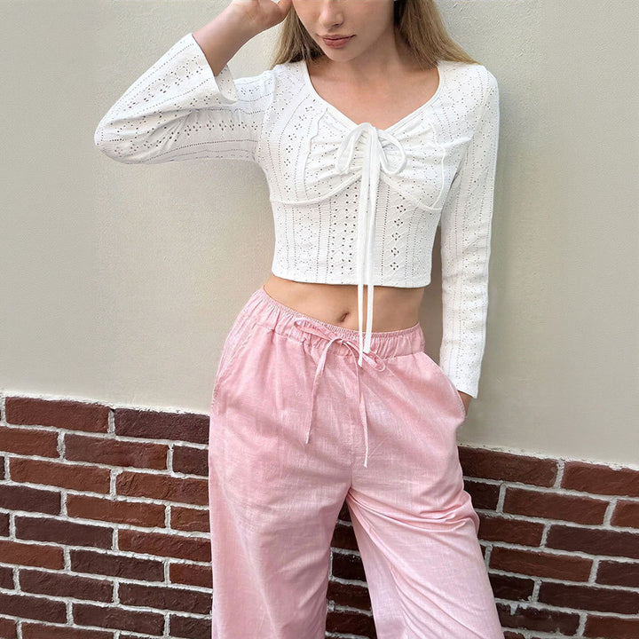Damen cropped Langarmshirt mit eleganter Schnürung und feiner Lochstickerei Drune