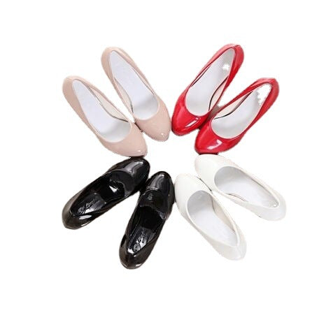 Damen nan Plateau-Pumps mit breitem Blockabsatz in glänzender Lackoptik Drune