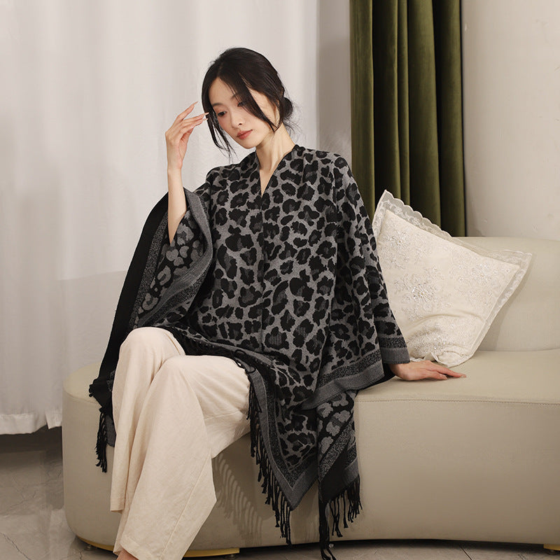 Damen Eleganter Jacquard-Überwurf mit Leopardenjacquard und Fransen Drune