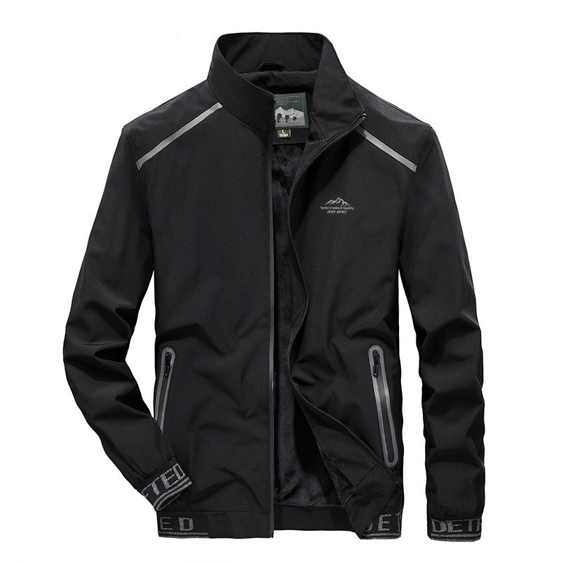 Herren Performance-Softshelljacke mit wärmender Fleecefutter, wind- und wasserabweisender Membran und reflektierenden Akzenten Drune
