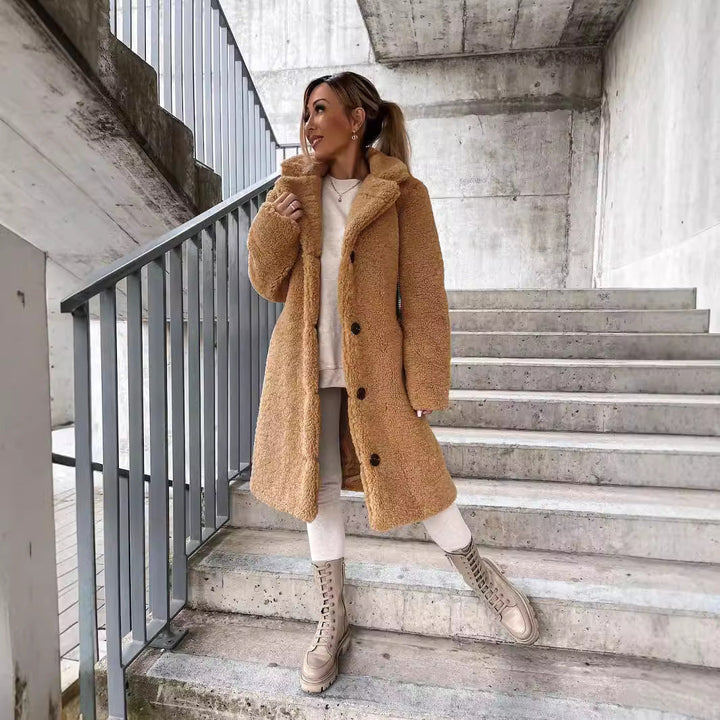 Drune | Luxe Damen Teddyjacke mit Knöpfen und Taschen