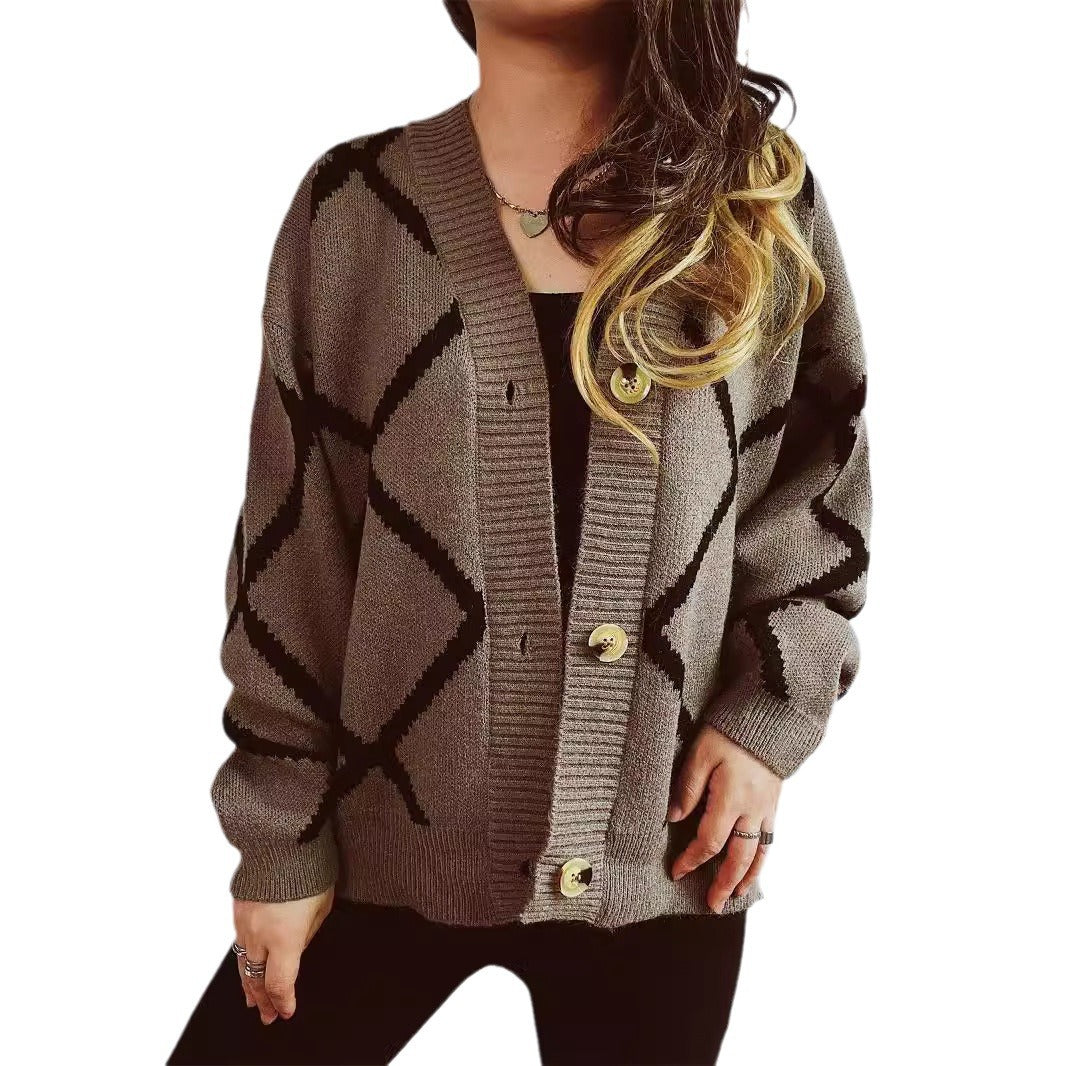 Damen Strickjacke mit modernem geometrischem Muster und hochwertigen Knopfdetails Drune