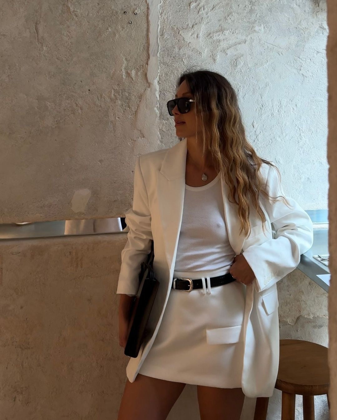 Damen eleganter Blazer mit tailliertem Schnitt und praktischen Taschen Drune