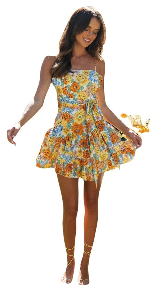 Damen Minikleid mit fließendem Rock und verspieltem floralen Muster Drune