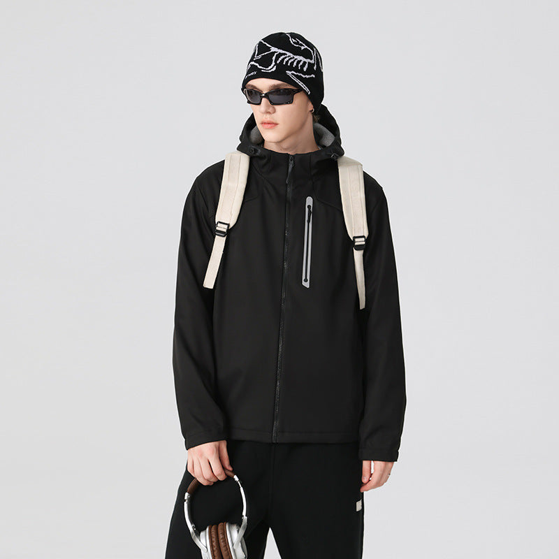 Herren Wasserdichte Softshell-Outdoorjacke mit verstellbarer Kapuze, verschweißten Reißverschlüssen und reflektierender Brusttasche Drune